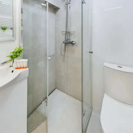 Modern Air-conditioned By Renters Appartement